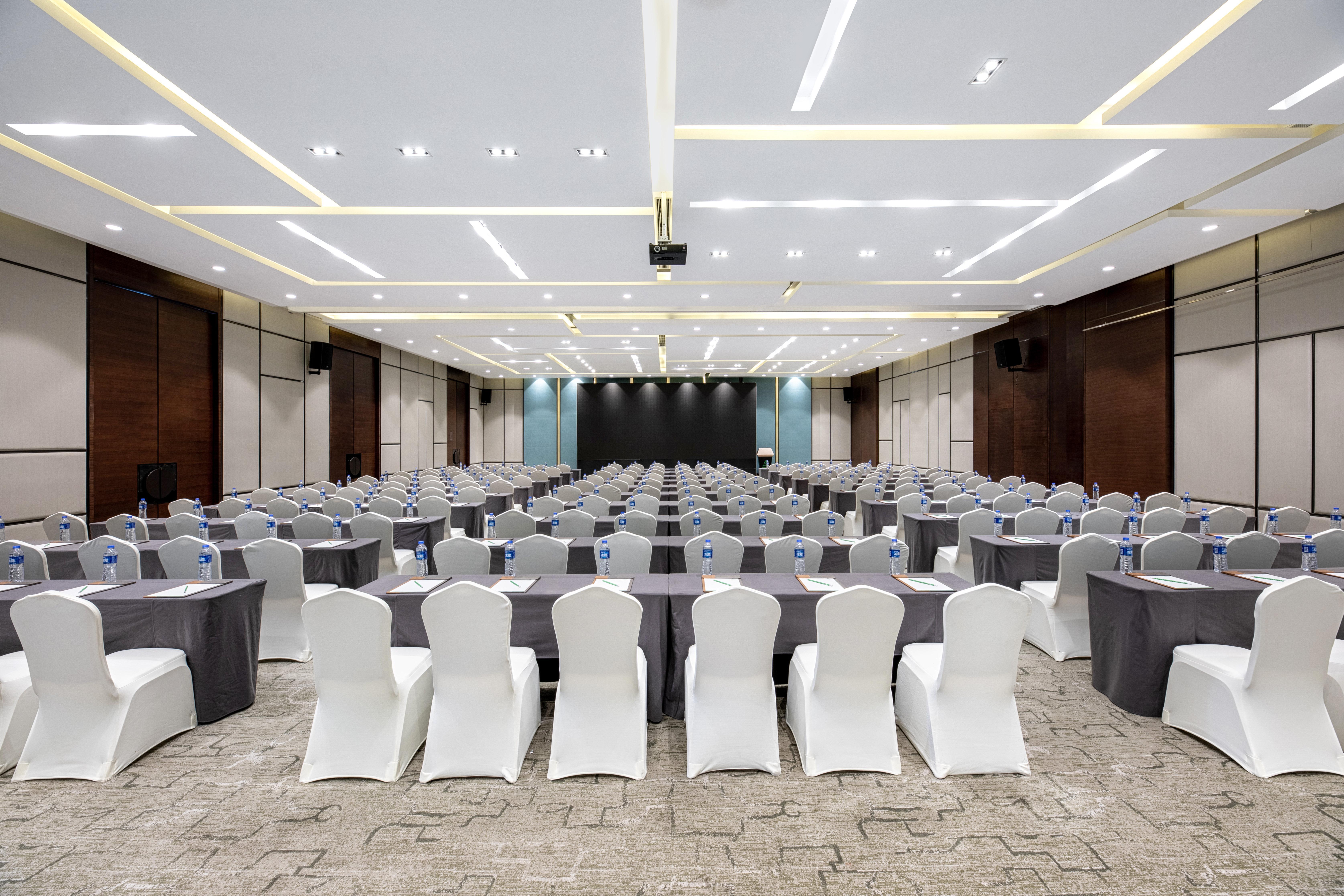 Holiday Inn Baoji Central By Ihg Εξωτερικό φωτογραφία